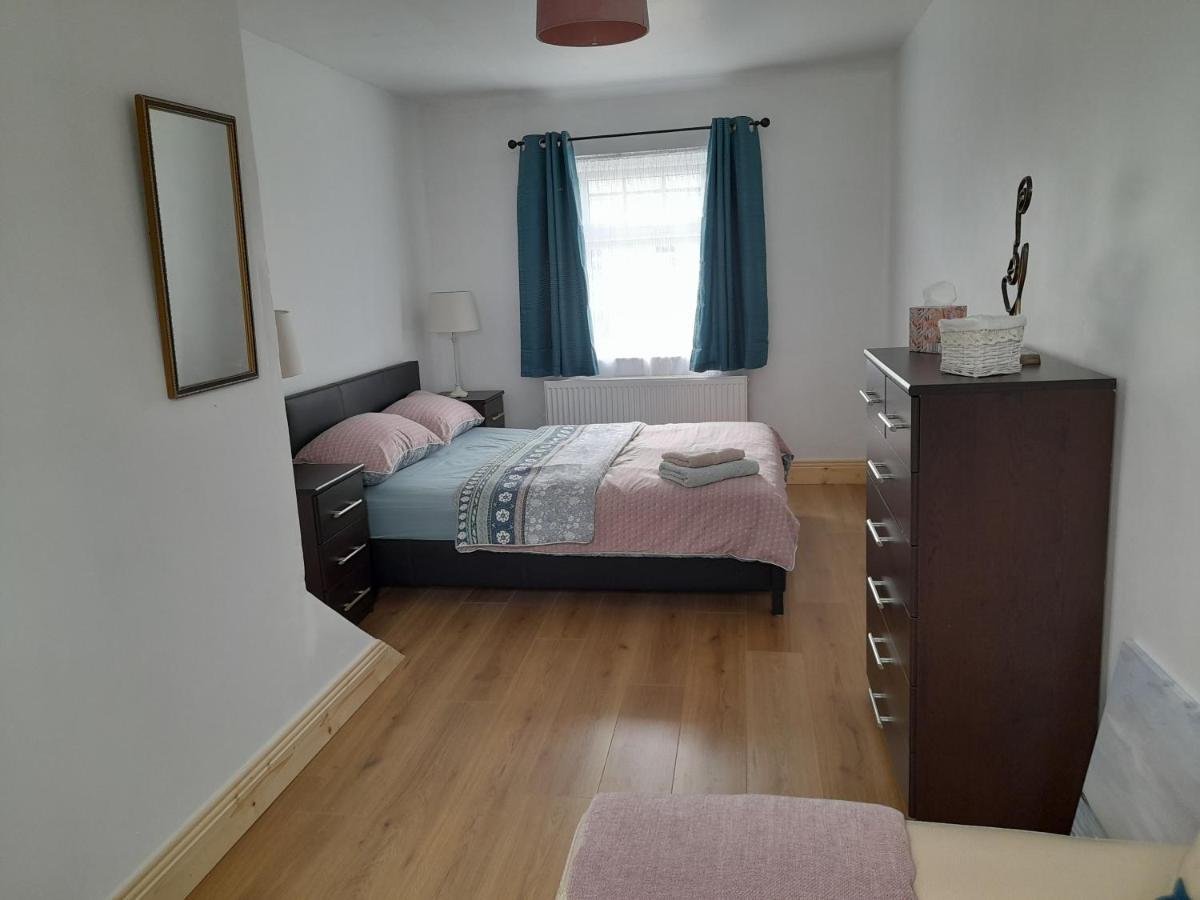 Central Town Apartment Γουέξφορντ Εξωτερικό φωτογραφία